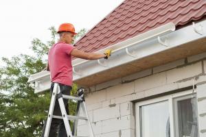 Монтаж на дренаж на готовия покрив: съвети