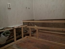 Преображение тъп баня в чист баня. Икономичен ремонт. PVC панели: инсталирането на стените и тавана.
