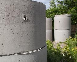 Изба на бетонни пръстени: монтаж технология със собствените си ръце