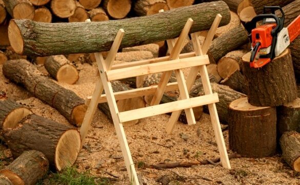 Standard дървена кутия за дърва за огрев.