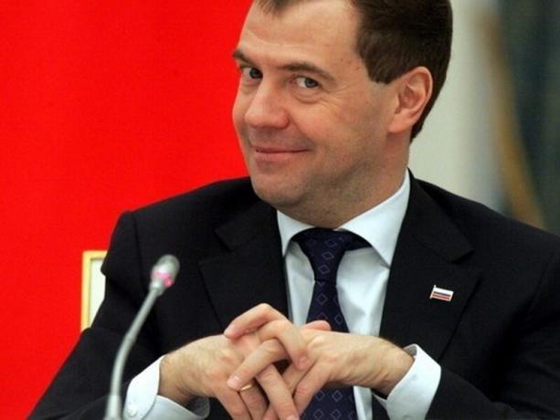 Дмитрий Медведев за това как да живеем по 10 хиляди рубли | ZikZak