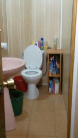 Той прилича на шкафчето до тоалетната: Не сядайте и успешно предотвратява заема бивша празен ъгъл, преди да